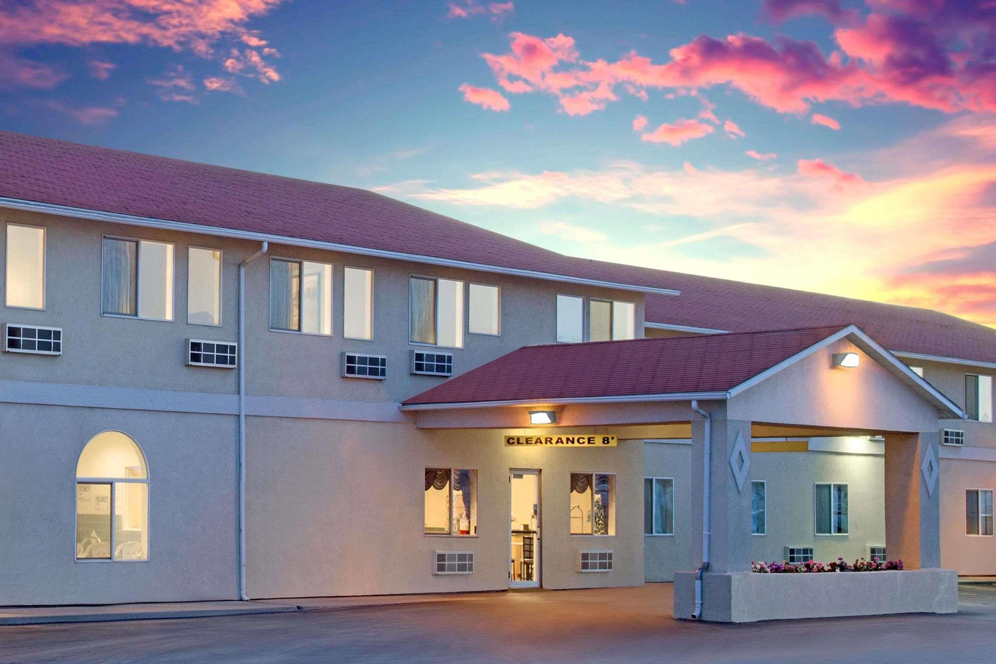 Super 8 By Wyndham Vernal Ut מראה חיצוני תמונה