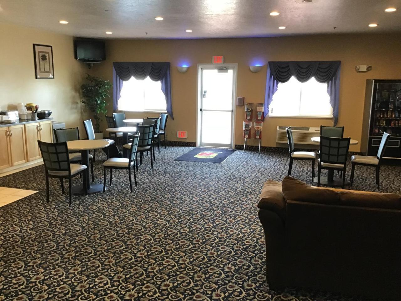 Super 8 By Wyndham Vernal Ut מראה חיצוני תמונה