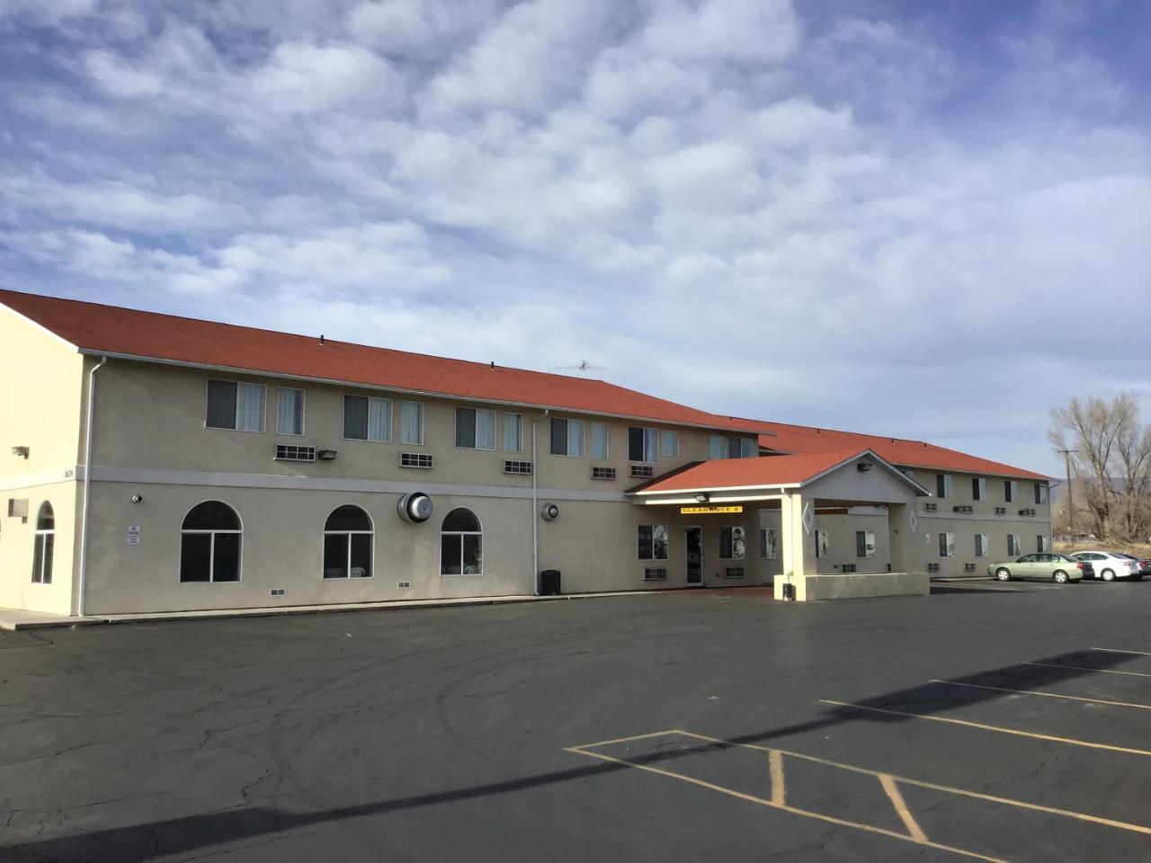 Super 8 By Wyndham Vernal Ut מראה חיצוני תמונה