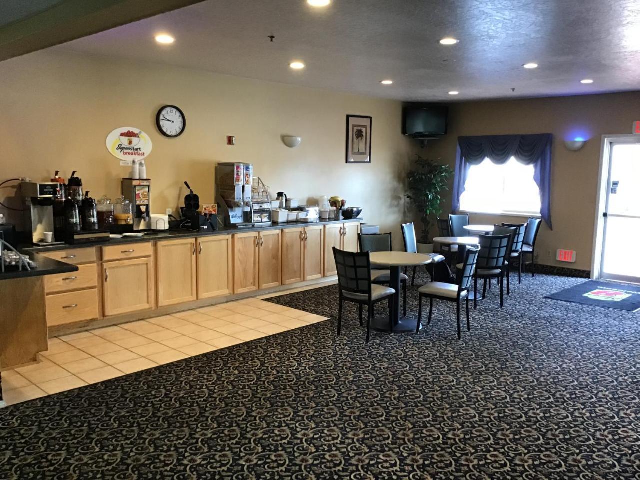 Super 8 By Wyndham Vernal Ut מראה חיצוני תמונה