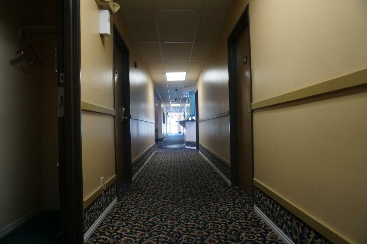 Super 8 By Wyndham Vernal Ut מראה חיצוני תמונה